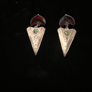 Elegant Sterling Silver 925 earrings with opal gemstones from Mexico